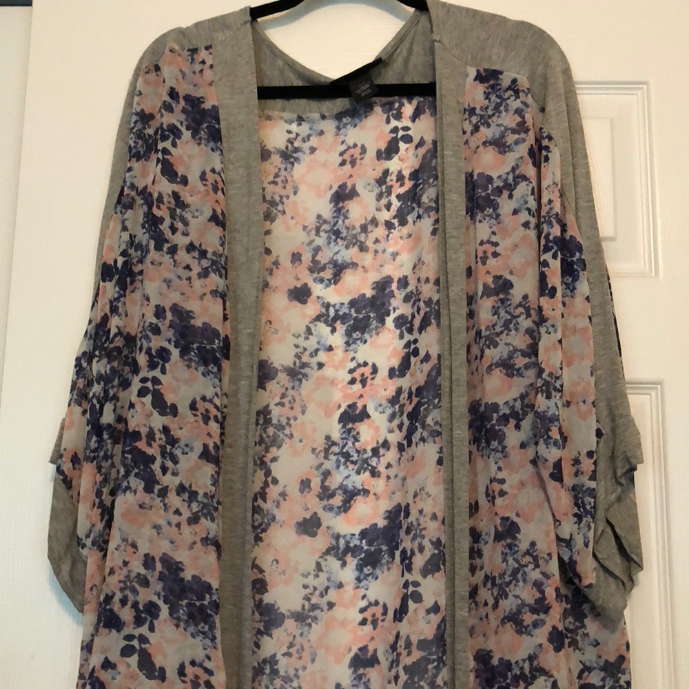 Floral short sleeve cardigan